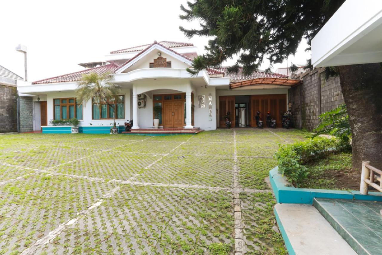 Reddoorz Syariah Near Alun Alun Magelang Bayeman Hotel Exterior photo