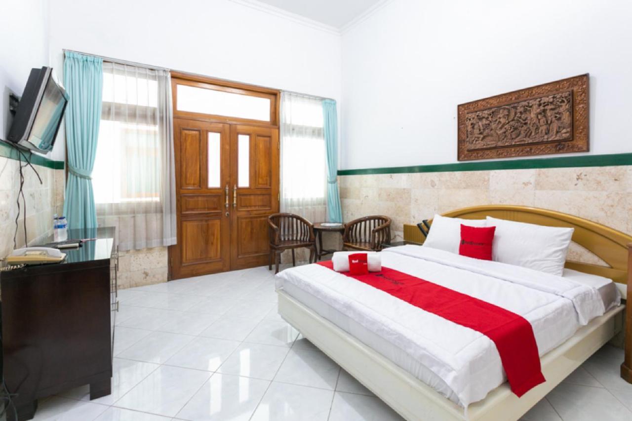 Reddoorz Syariah Near Alun Alun Magelang Bayeman Hotel Exterior photo