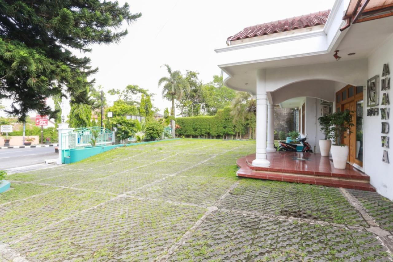 Reddoorz Syariah Near Alun Alun Magelang Bayeman Hotel Exterior photo